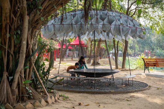 Dhaka'ya Nefes Veren 'Hafifliğin Dansı': Mimarlıkta Çığır Açan Pavyon