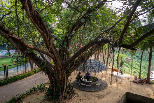 Dhaka'ya Nefes Veren 'Hafifliğin Dansı': Mimarlıkta Çığır Açan Pavyon