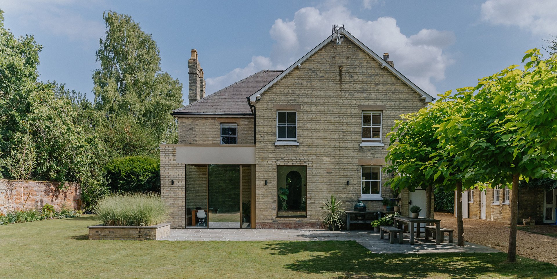 Tarihin Kalbinde Modernite: Cambridgeshire'da Neil Dusheiko İmzası