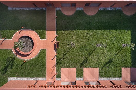 Nový Bydžov: Yaşamı Onurlandıran Engelsiz Emeklilik Mimarisi