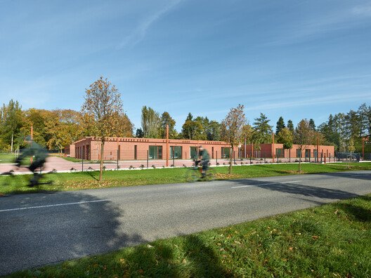 Nový Bydžov: Yaşamı Onurlandıran Engelsiz Emeklilik Mimarisi