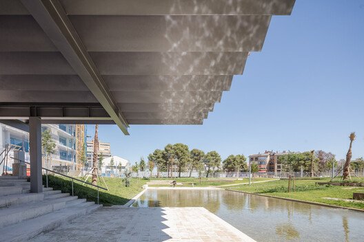 Zaragoza'nın Betondan Nefesi: Pignatelli Şehir Parkı Dönüşümü