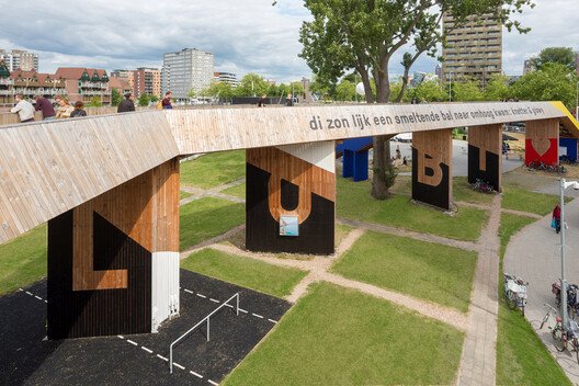 Rotterdam'ın Suya Direnen Mimarisi: İki Cesur Yaklaşım