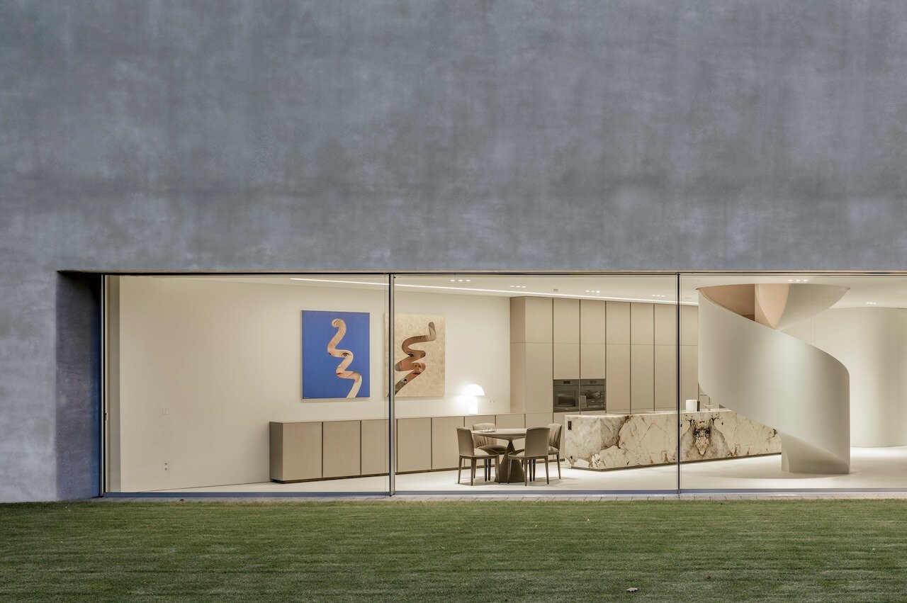 Sınır Tanımaz Mimari: KWK Promes'in Trim House Dehası