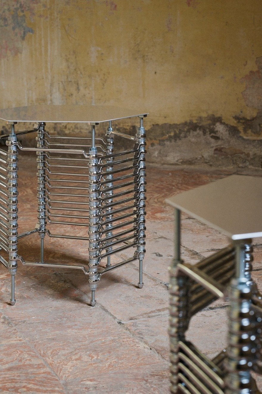 Anahtar Büyüsü: İyo Hasegawa'nın Endüstriyel Mobilya Sanatı