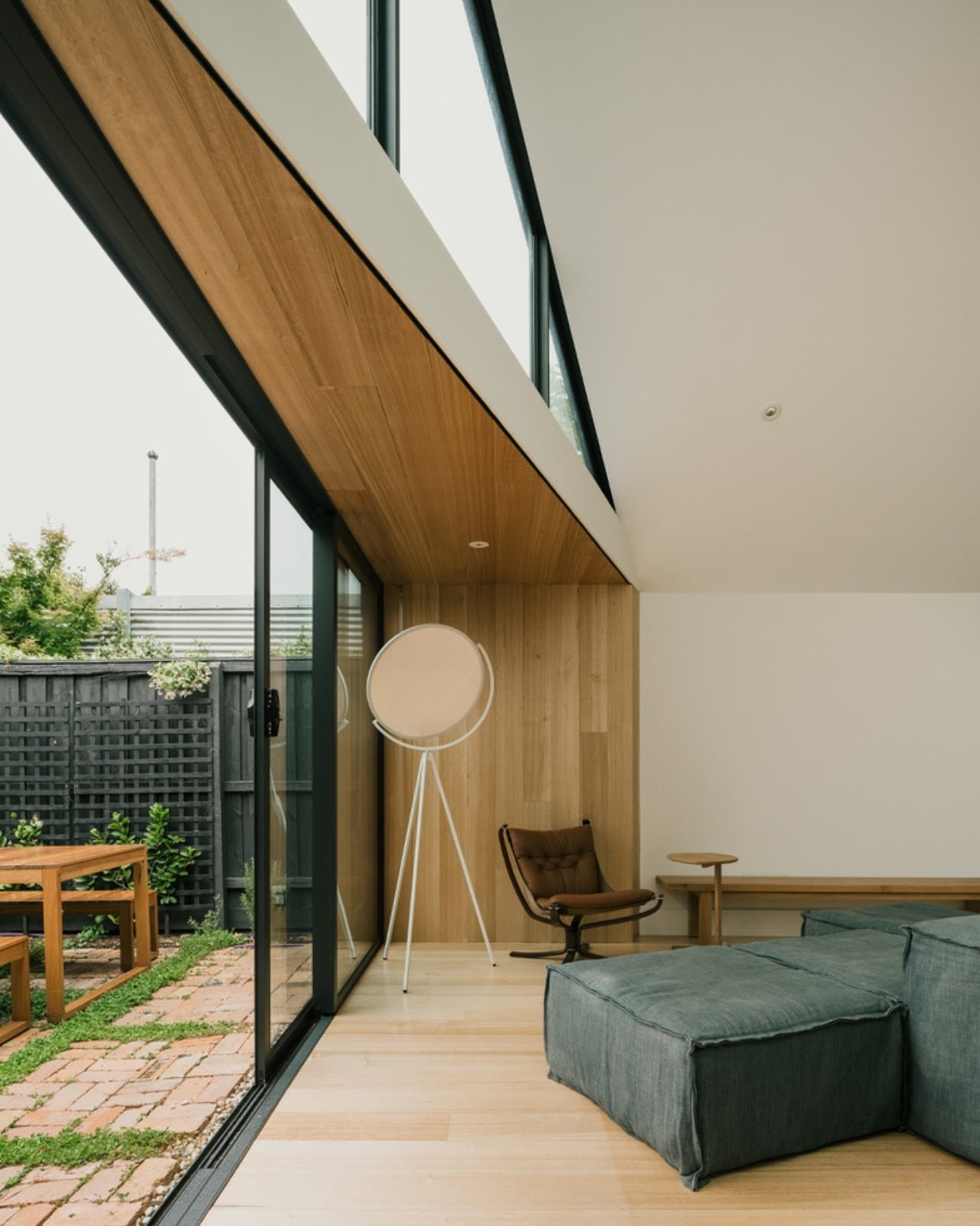 Melbourne'un Mirası, İçten Genişleyen Çağdaş Bir Vaha: Abbie Abbotsford