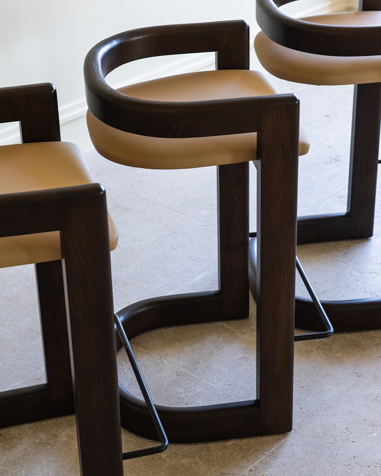 Studio OSKLO: Trousdale'ın Altın Çağı, Mobilyada Yeniden Doğuyor