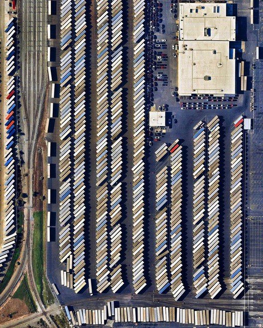 Teknosfer: Mimarlığın Ölçek Algısı Neden Yeniden Tanımlanmalı?