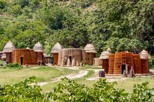 Hôtel de la Paix: Togo'nun Kayıp Modern Mirası Yeniden Canlanıyor