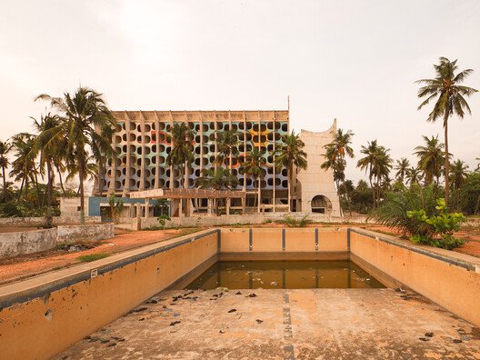 Hôtel de la Paix: Togo'nun Kayıp Modern Mirası Yeniden Canlanıyor