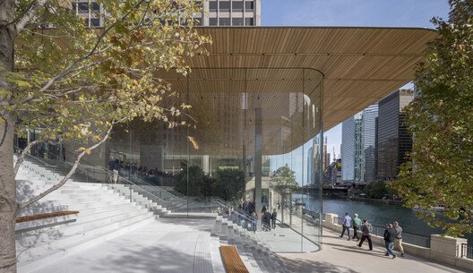Apple'ın Mekan Dili: Cam, Düzen ve Deneyimin Kusursuz Harmanı
