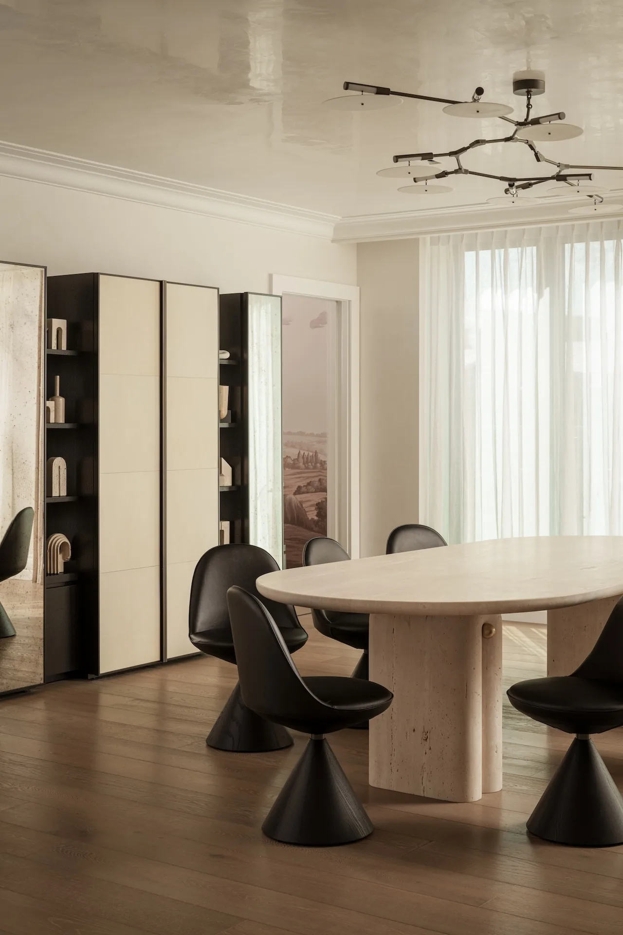 Bergman Design House: Londra'da Zamanla Büyüyen Bir Arşiv Dairesi