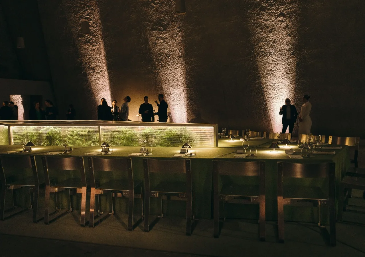 Brütalist Mimari ve Gastronomi: Efflorescence Deneyimi