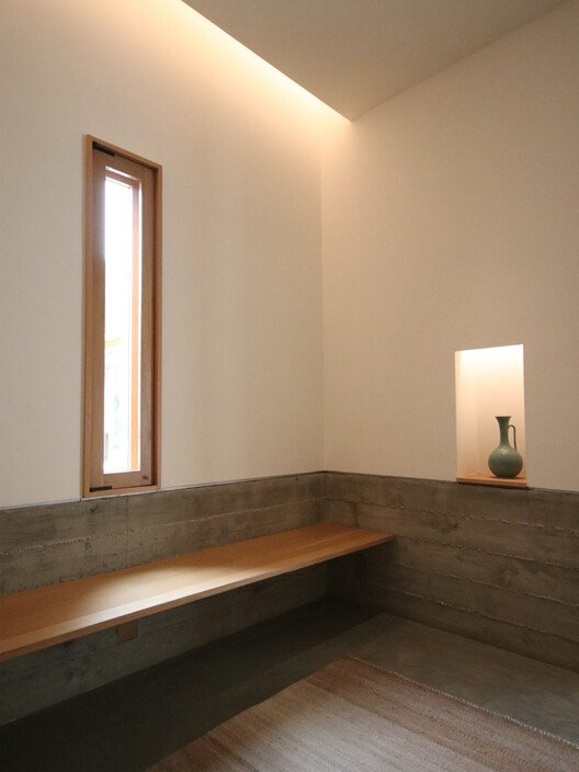 Bearing House: Büyük Aileye Yuva, Kuşaklararası Yaşamın Mimarı