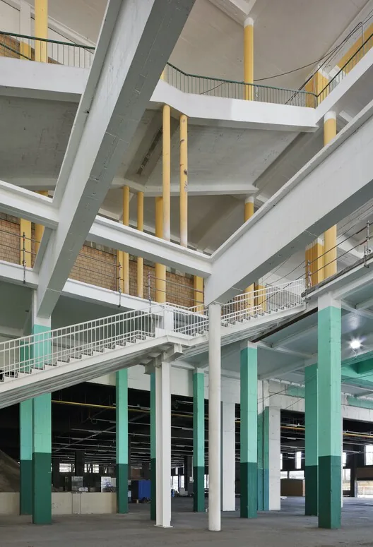Charleroi Fuar Merkezi: Modernist Miras Yeniden Doğuyor