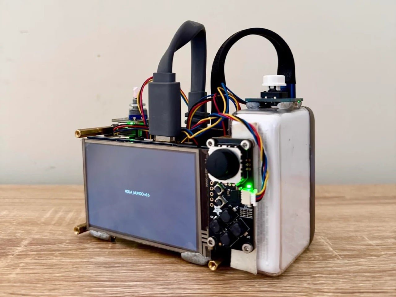 Raspberry Pi Glitch Kamera: Dijital Sanatta Kontrolü Geri Alın