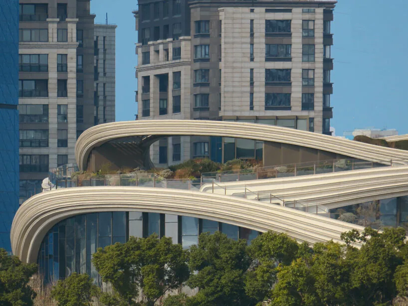 Heatherwick'ten Şanghay'da Ay Köprülü Kültür Merkezi
