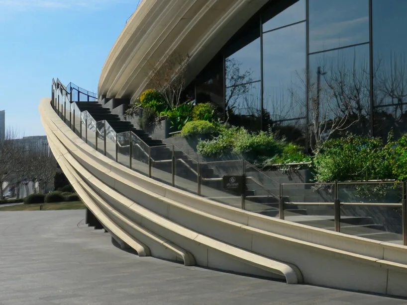 Heatherwick'ten Şanghay'da Ay Köprülü Kültür Merkezi