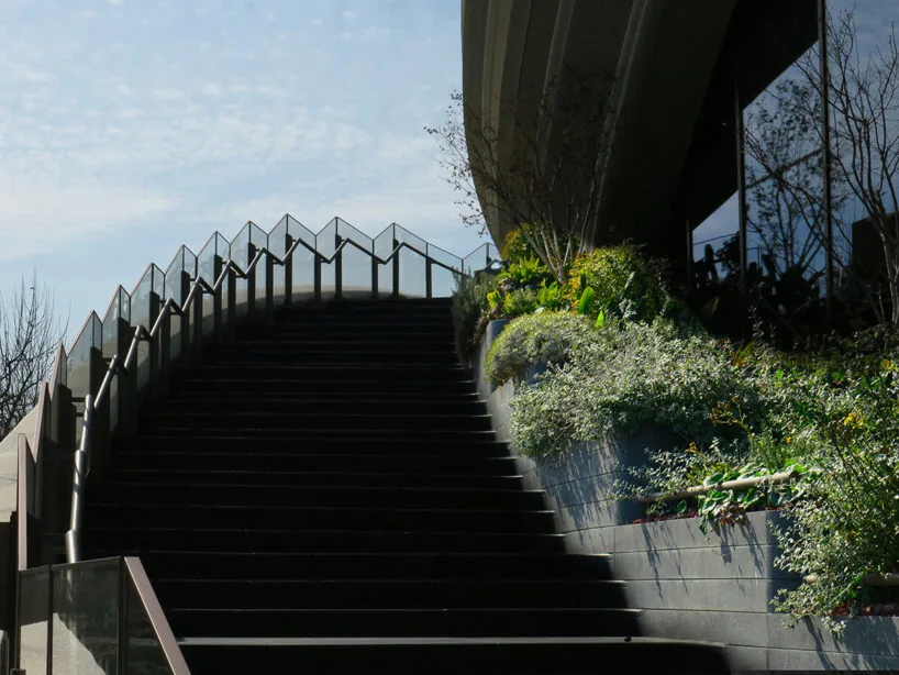 Heatherwick'ten Şanghay'da Ay Köprülü Kültür Merkezi