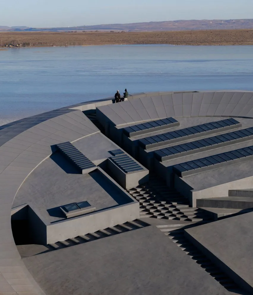 İç Moğolistan’da UFO Şeklinde Galeri: Prairie Ark