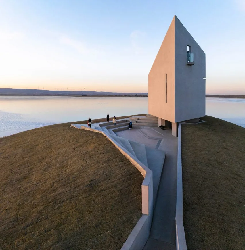 İç Moğolistan’da UFO Şeklinde Galeri: Prairie Ark