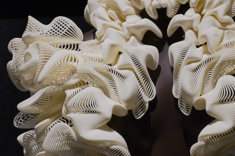 Iris Van Herpen: Sınırları Aşan Moda, Duyuları Şekillendiren Sanat