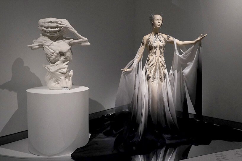 Iris Van Herpen: Sınırları Aşan Moda, Duyuları Şekillendiren Sanat