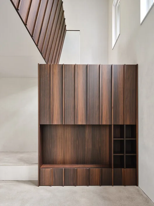 Jeolojiden İlham Alan Tasarım: Haus W / Studio EH