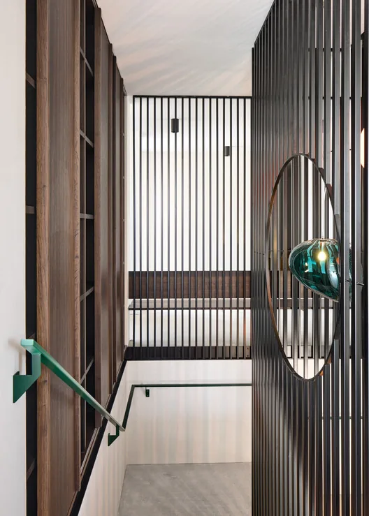 Jeolojiden İlham Alan Tasarım: Haus W / Studio EH