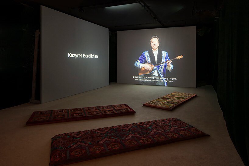 Bienal'de Sessizliğin Yankısı: Kazakistan'ın Qoñyr Pavyonu