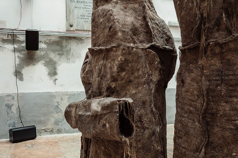 Bienal'de Sessizliğin Yankısı: Kazakistan'ın Qoñyr Pavyonu