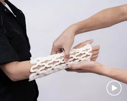 3D Baskılı Kitap, Üretim Kodunu Sayfalarında Taşıyor