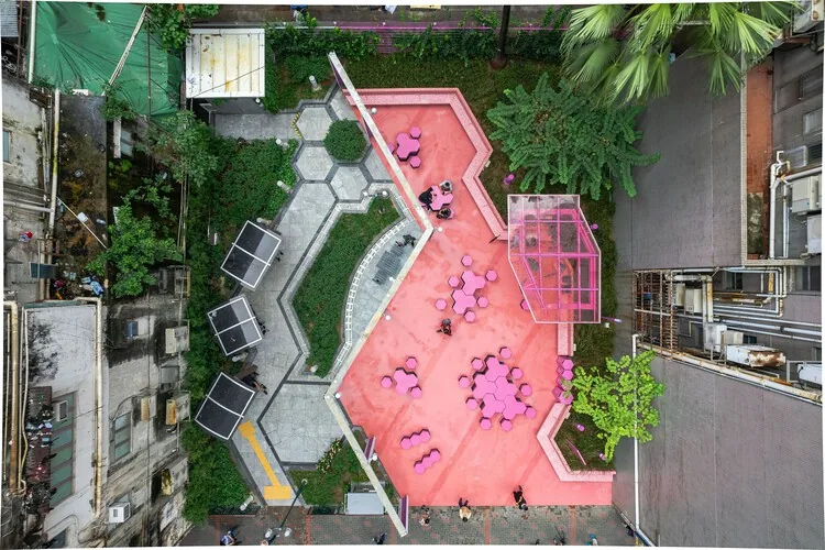 Küratöryel Çalışma Kent Yapımı: Design Trust ve Marisa Yiu