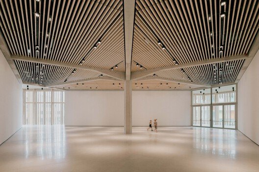 KinderKunstLabor: Çocukların Hayal Gücünü Ateşleyen Bir Sanat Deneyimi