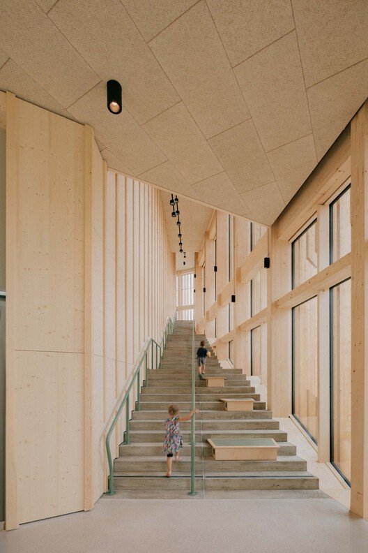 KinderKunstLabor: Çocukların Hayal Gücünü Ateşleyen Bir Sanat Deneyimi