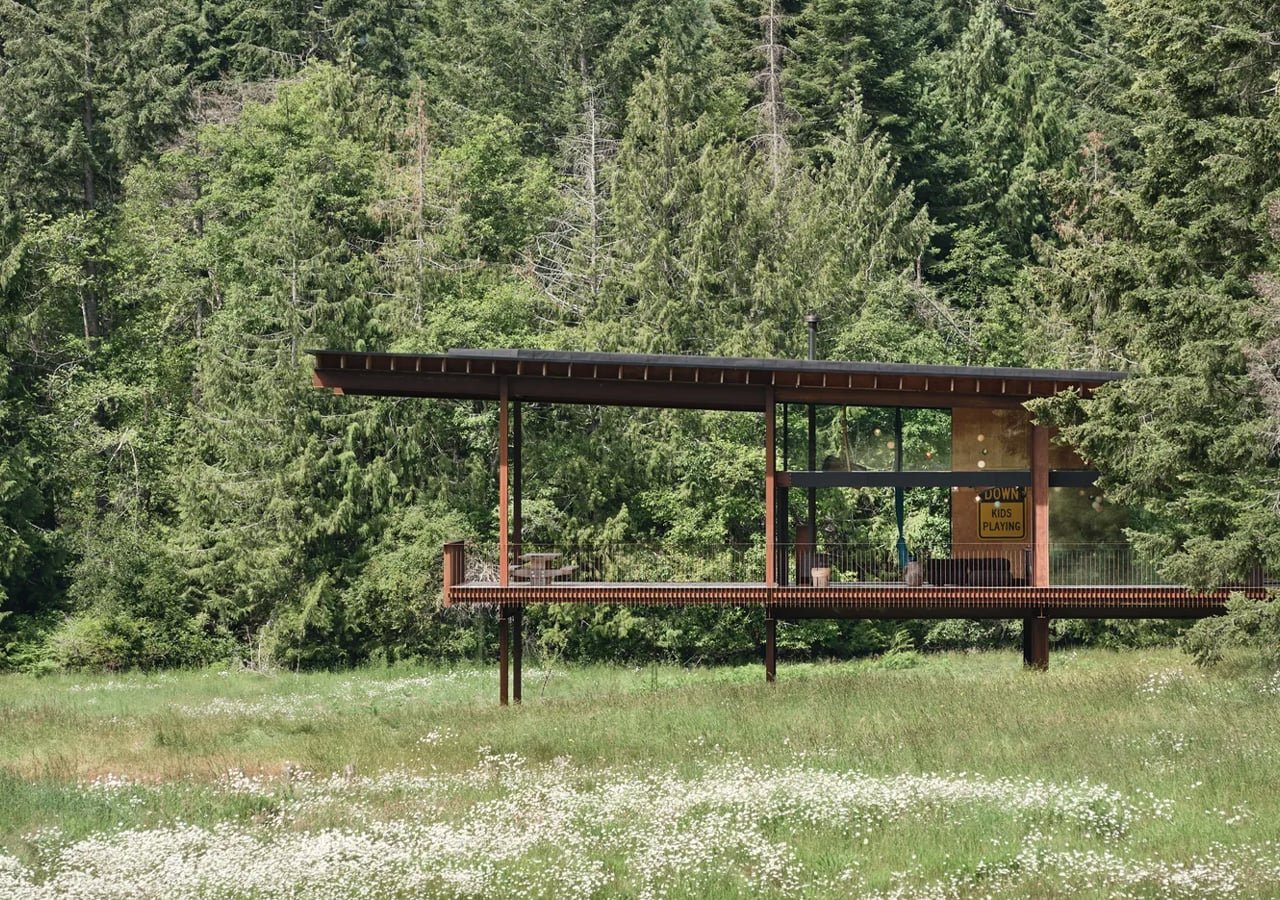 Kütük ve Camın Adası: Salt Spring'de Olson Kundig'den Bir Şaheser