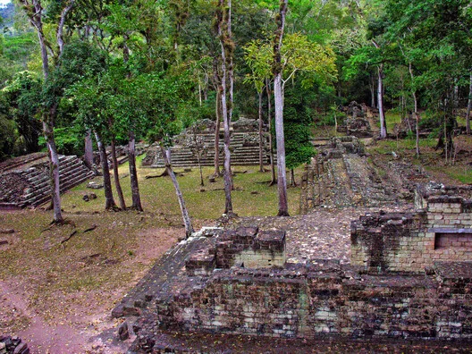 Copán'ın Kentsel Anatomisi: Lynch'in Gözünden Antik Bir Maya Metropolü
