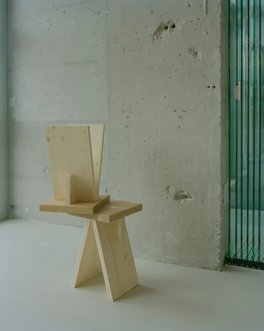 Merkezi Duvarın Gücü: Noue Studio’dan Eleventhfloor