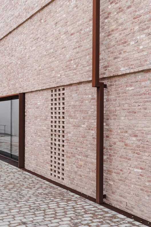 Tarihi Tüccar Malikanesi Sanat ve Doğayla Buluşuyor: SMK Thy
