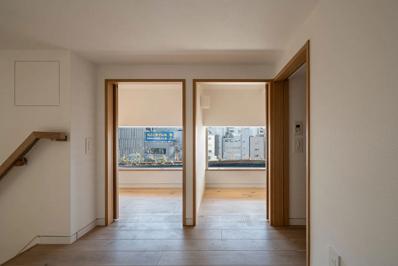 Tokyo’nun Dar Arsasında Yükselen Zarif Çözüm: Clerestory Garden
