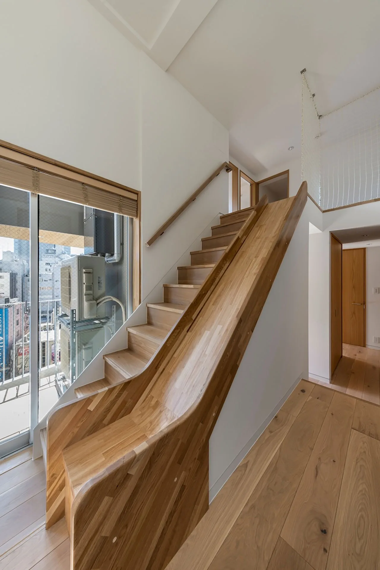 Tokyo’nun Dar Arsasında Yükselen Zarif Çözüm: Clerestory Garden