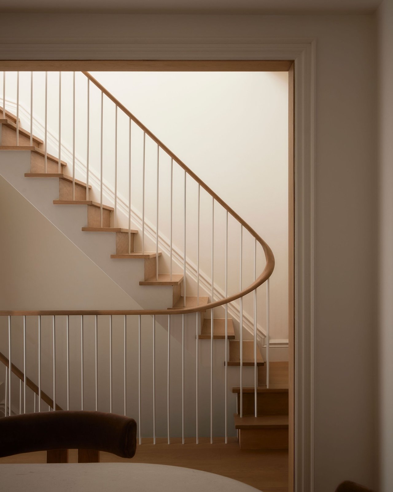 Toronto Townhouse: Sam Sacks'tan Işık ve Mimari Zarafet Dersi