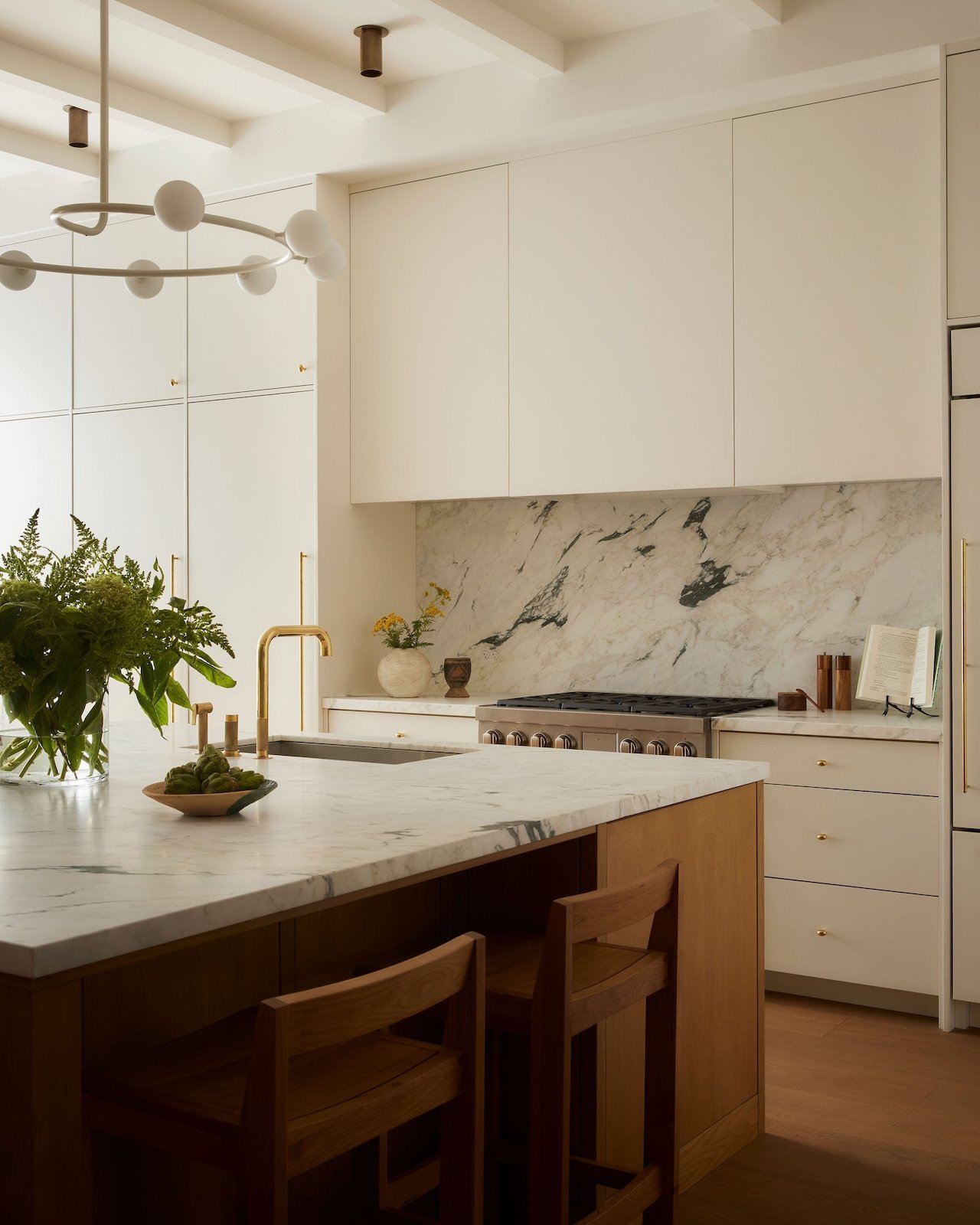 Toronto Townhouse: Sam Sacks'tan Işık ve Mimari Zarafet Dersi