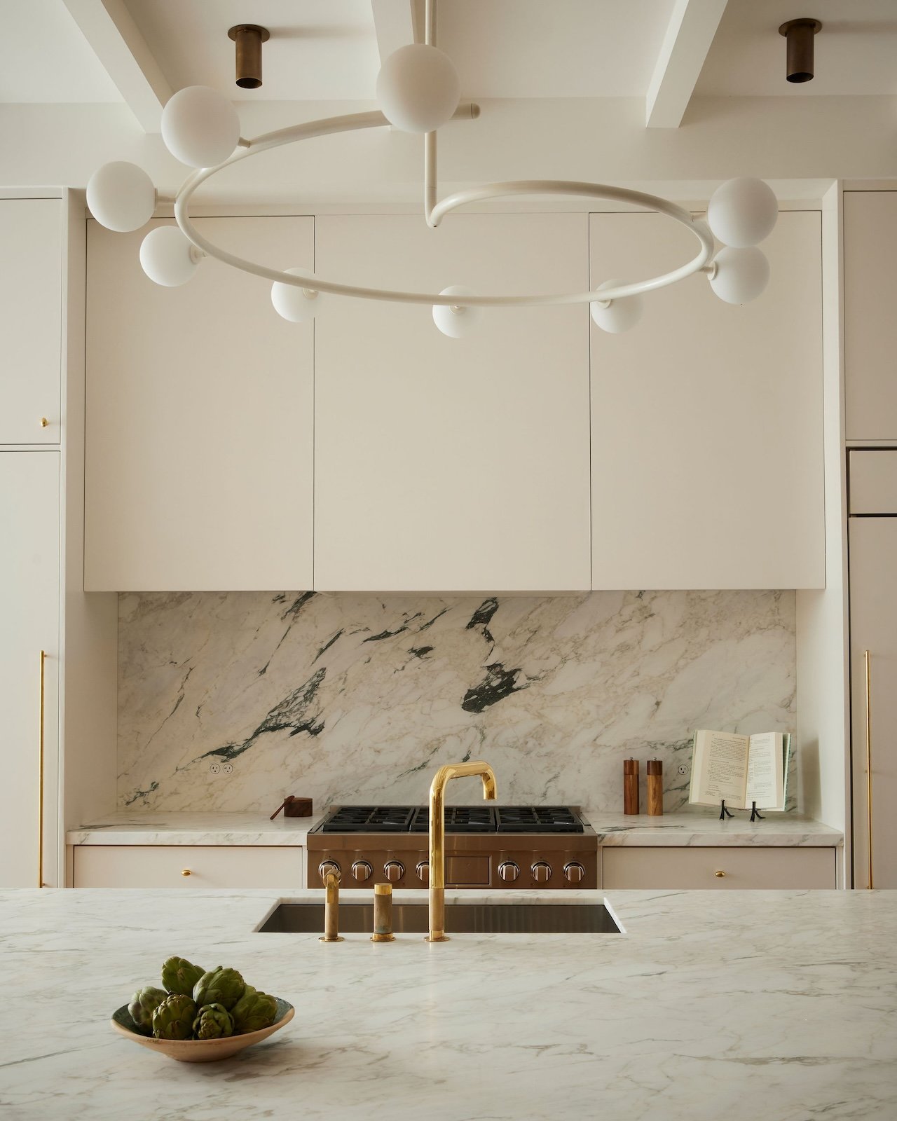 Toronto Townhouse: Sam Sacks'tan Işık ve Mimari Zarafet Dersi