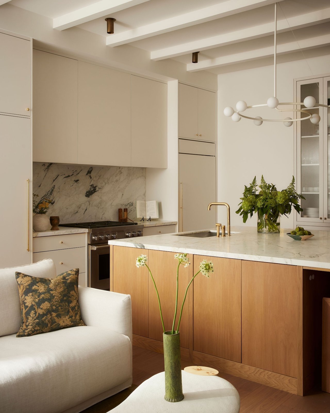 Toronto Townhouse: Sam Sacks'tan Işık ve Mimari Zarafet Dersi