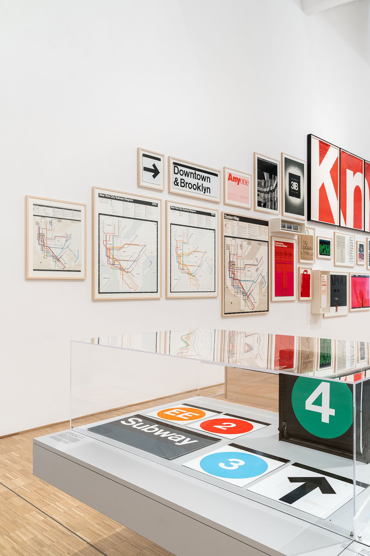 Vignelli'nin Netlik Dili: Milano'da Zamansız Tasarım Sergisi