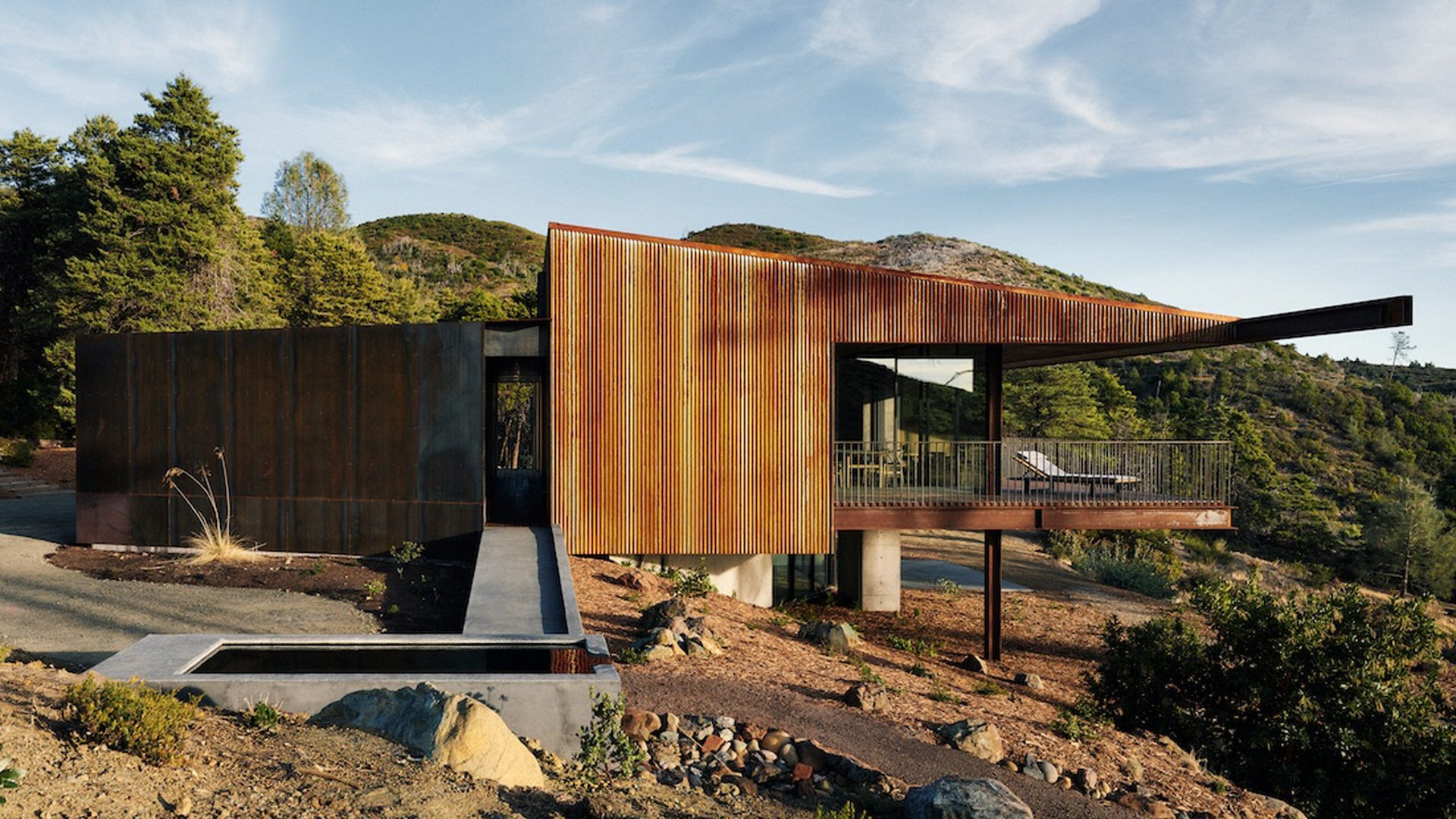 Küllerinden Doğan Ev: Faulkner Architects&rsquo;ten Yangına Dirençli Pine Flat