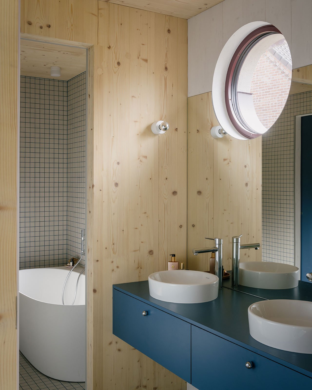 Yaş Alırken Estetik ve Onur: FELT'in Ev Tasarımında Yeni Soluk