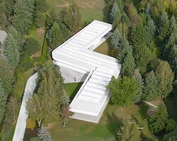 Yaw House: Polonya Dağlarında Araziyle Dans Eden Bir Mimari Şaheser