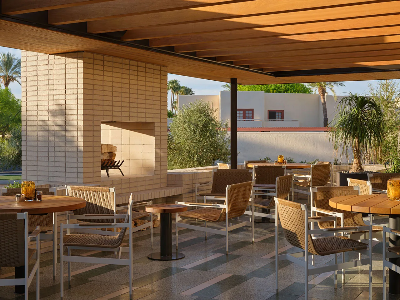 Arizona'da İtalyan Modernizmi: İl Bracco'nun Tasarım Yolculuğu